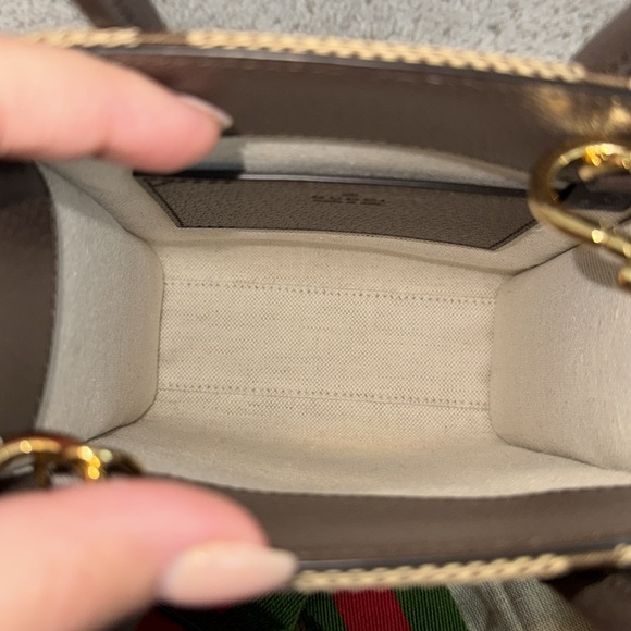 Gucci Jumbo Monogram GG Mini Tote Bag! - Picture 4 of 6